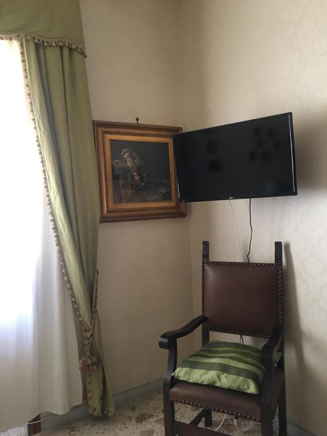 Appartamento Dimora Montpellier Salerno Esterno foto